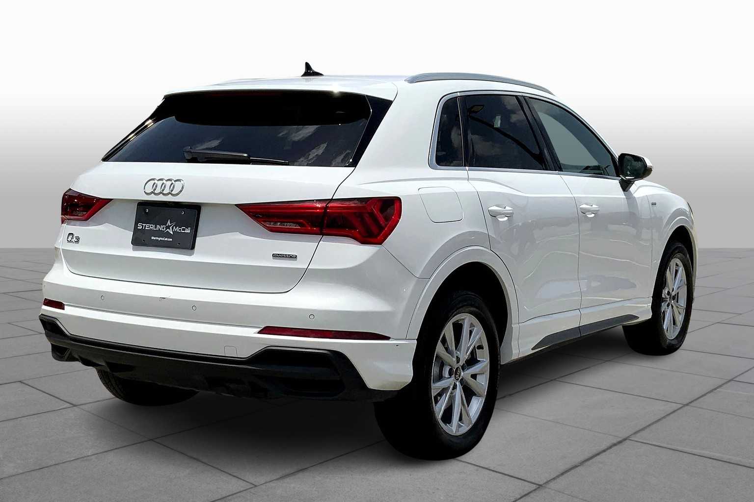2023 Audi Q3 S line Premium photo 11