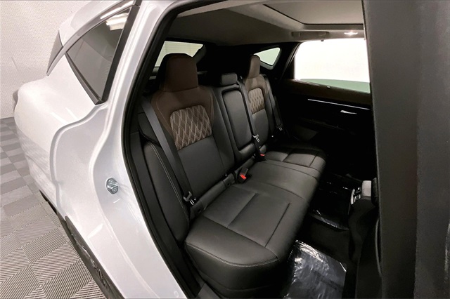 2025 Nissan Murano Platinum photo 29