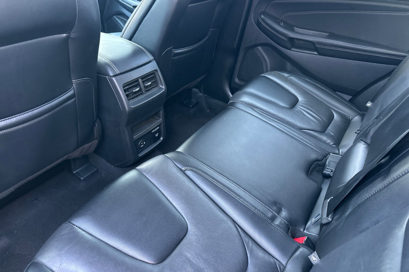 2022 Ford Edge Titanium photo 11