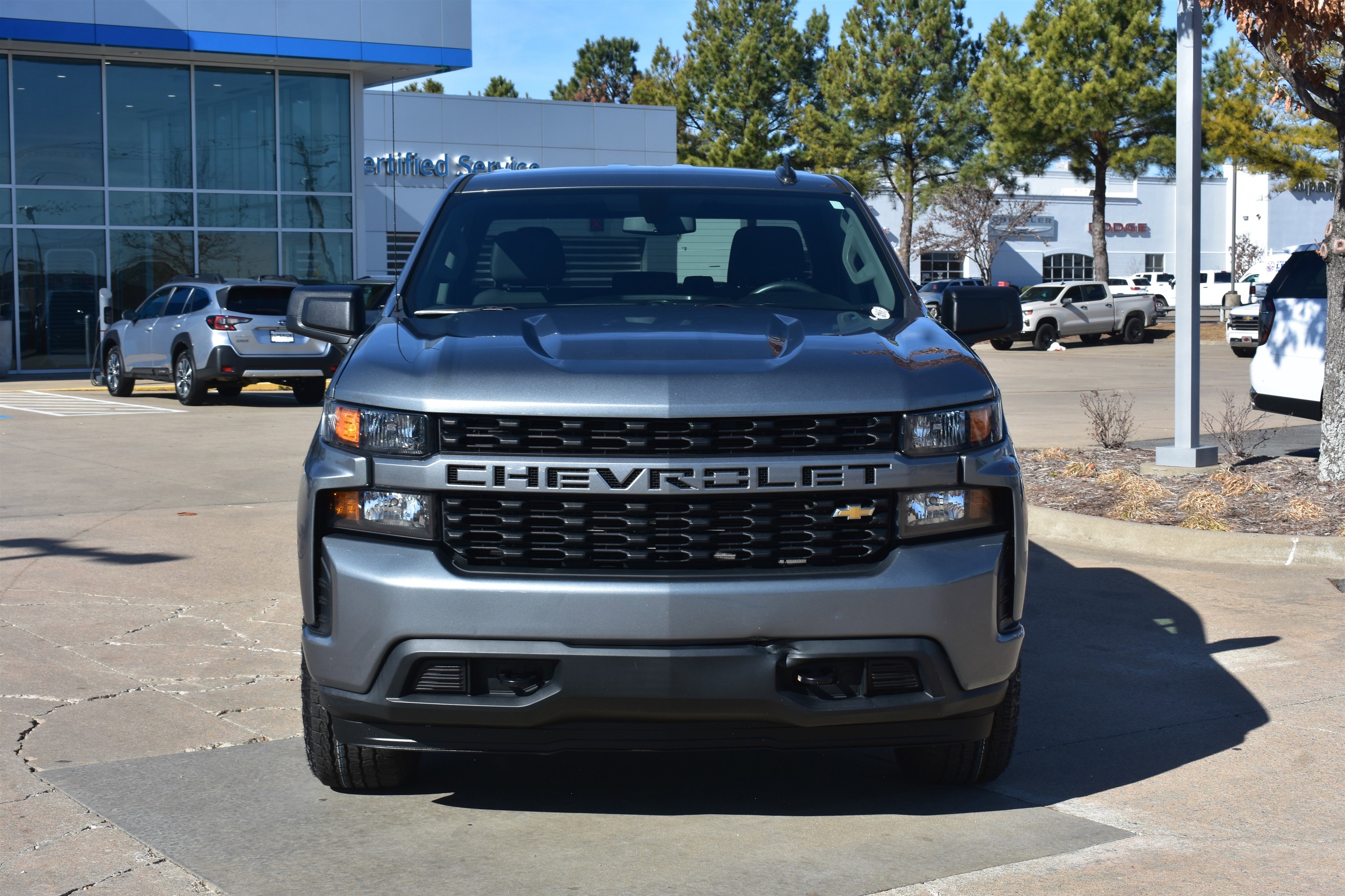 Used 2020 Chevrolet Silverado 1500 Custom with VIN 1GCRWBEH1LZ115870 for sale in Little Rock