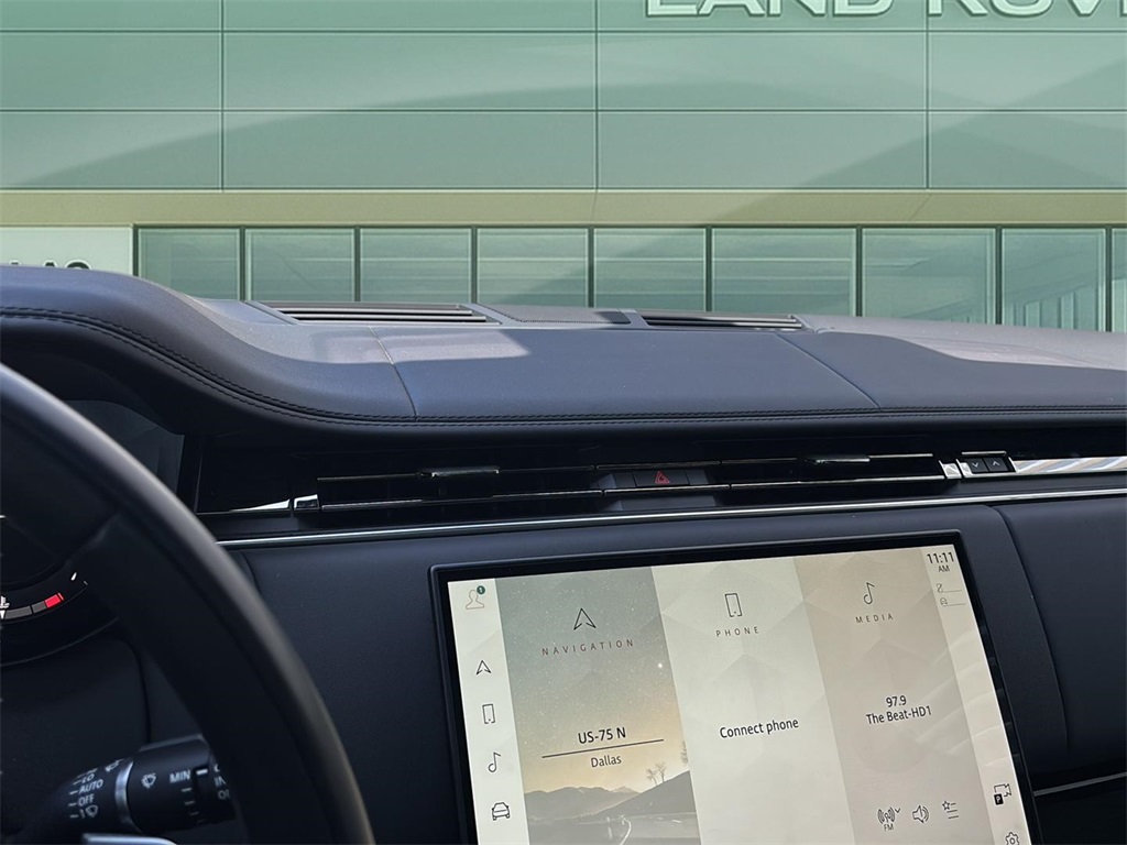 2023 Land Rover Range Rover SE photo 22