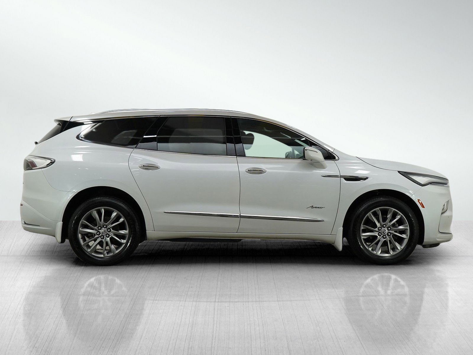 2023 Buick Enclave Avenir photo 6