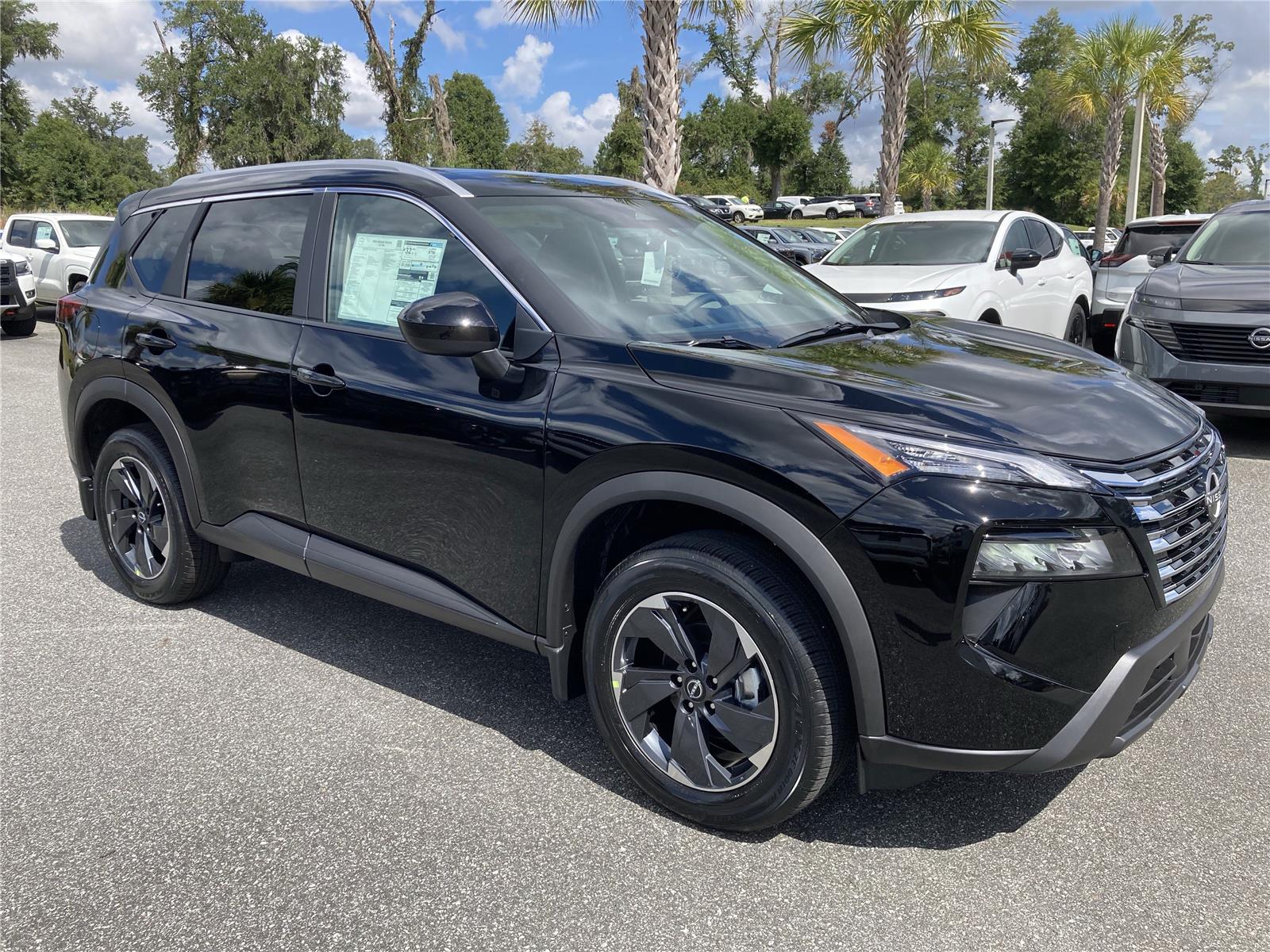 2026 Nissan Rogue SV photo 2