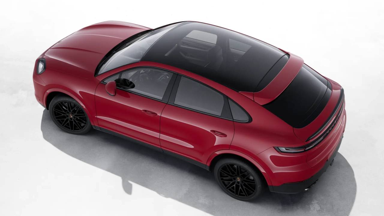 2026 Porsche Cayenne Coupe photo 4