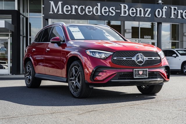 2023 Mercedes-Benz GLC GLC 300's photo