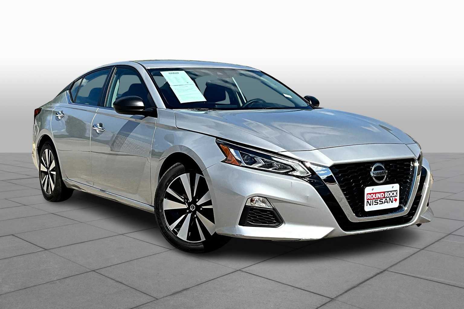 2022 Nissan Altima 2.5 SV photo 2