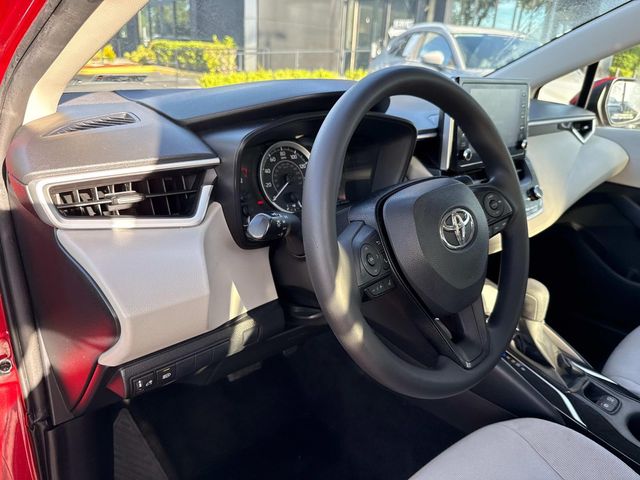 2020 Toyota Corolla LE photo 18