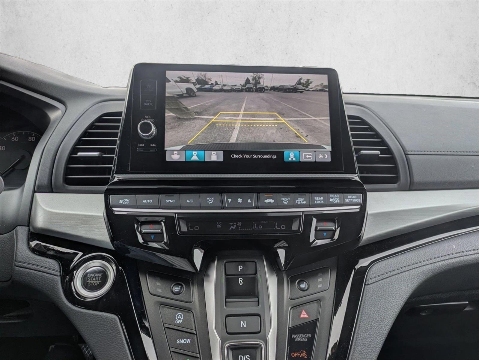 2025 Honda Odyssey Touring photo 14