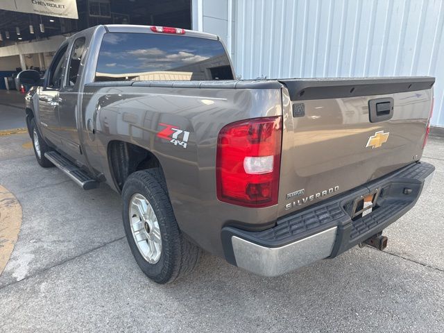 2011 Chevrolet Silverado 1500 LT photo 8