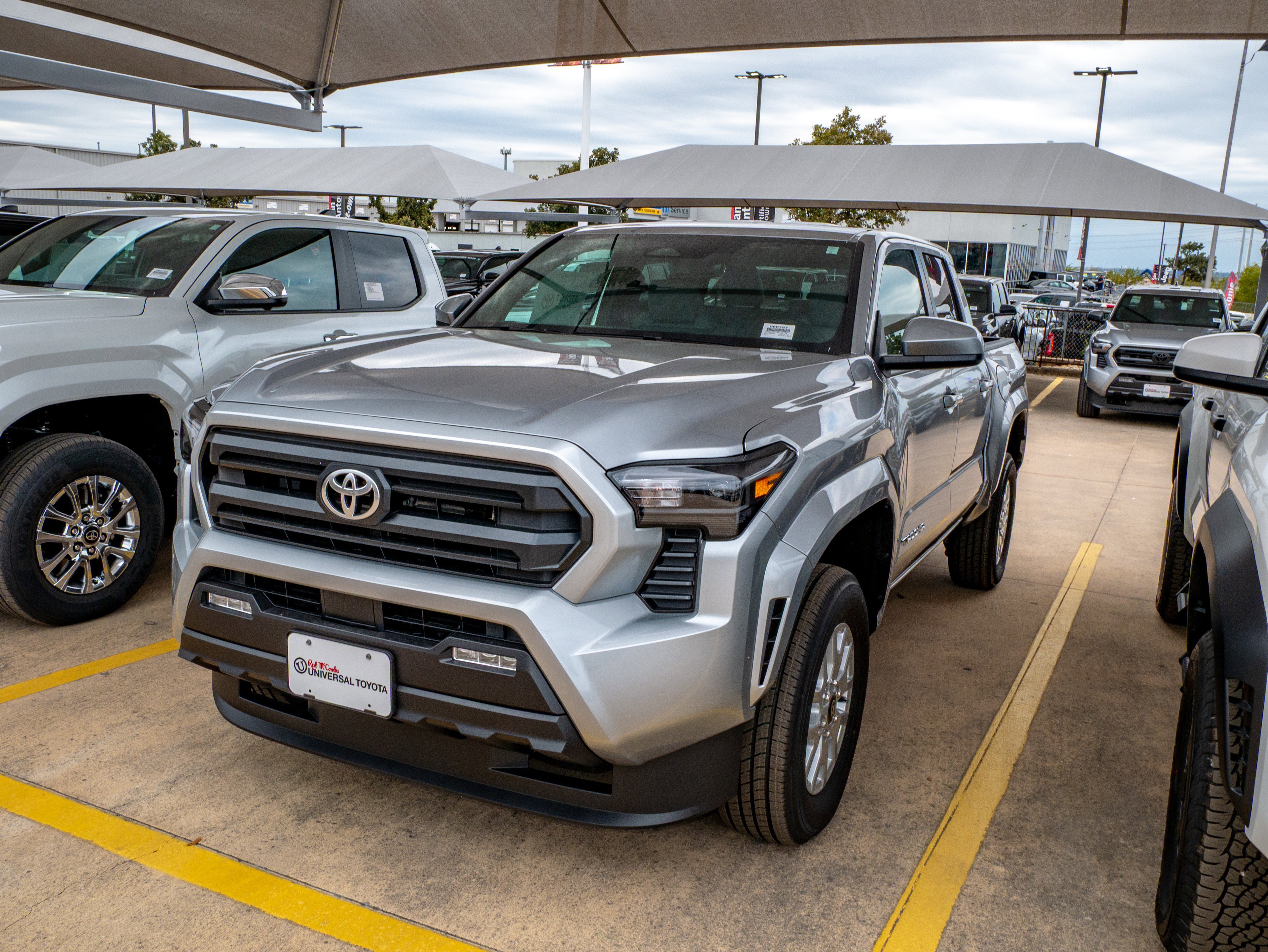 2026 Toyota Tacoma SR5's photo