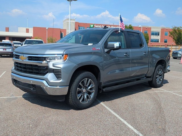 2026 Chevrolet Silverado 1500 LT photo 4