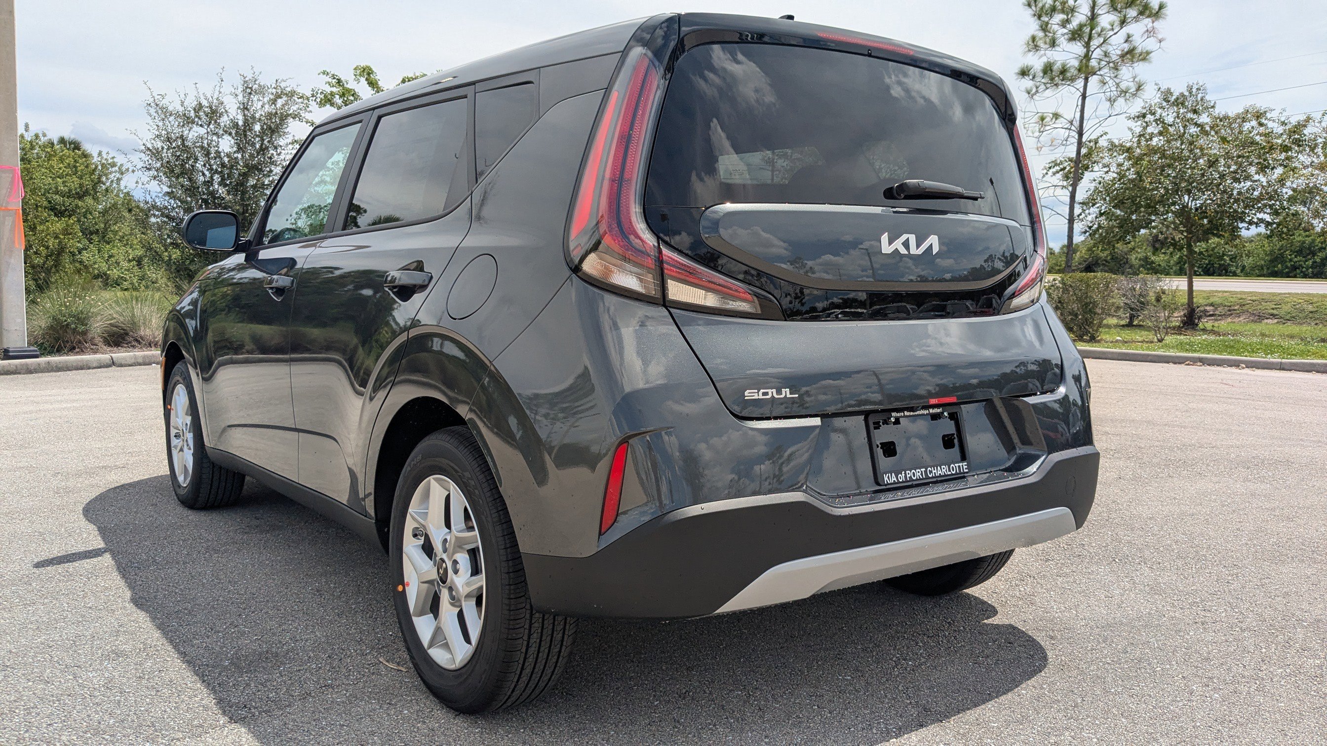 2025 Kia Soul S photo 3