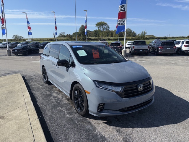 2023 Honda Odyssey Sport photo 2