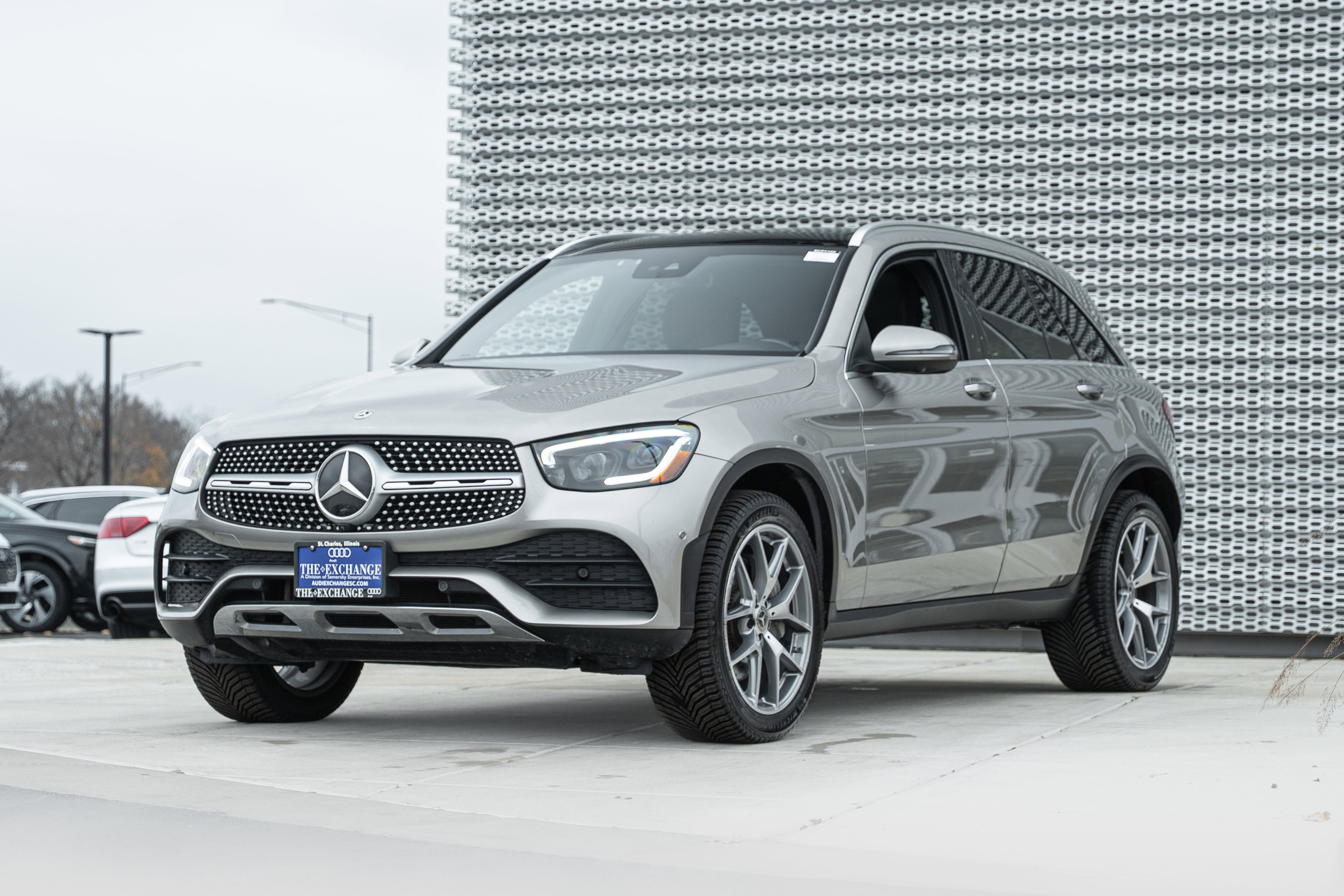 2020 Mercedes Benz GLC 300 4MATIC photo 4