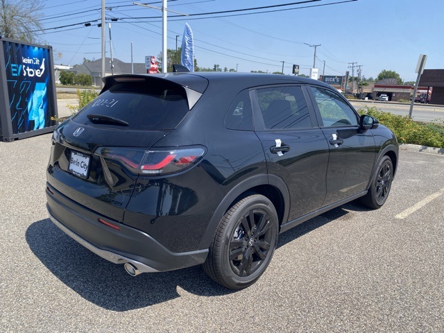 2026 Honda HR-V Sport photo 2
