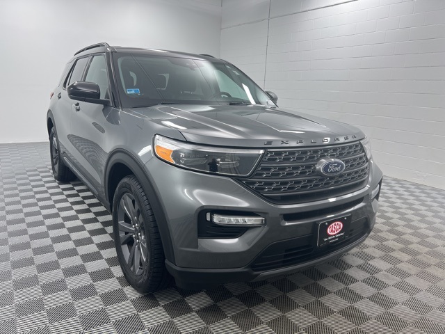 2023 Ford Explorer XLT's photo