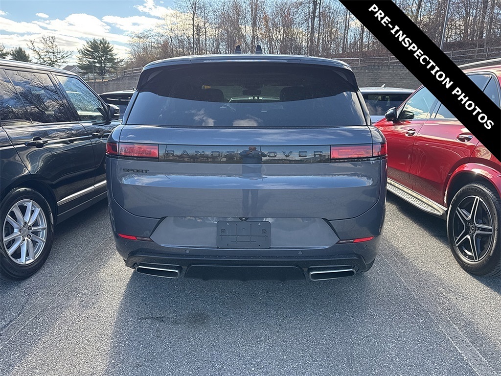 2024 Land Rover Range Rover Sport P400 Dynamic SE photo 4