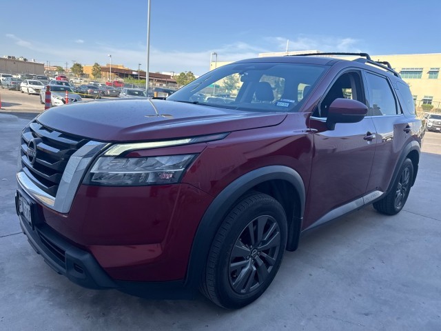 2022 Nissan Pathfinder SV