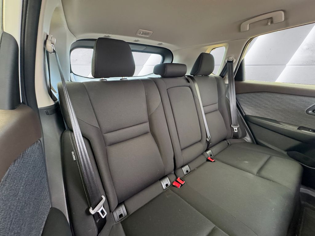 2023 Nissan Rogue S photo 15