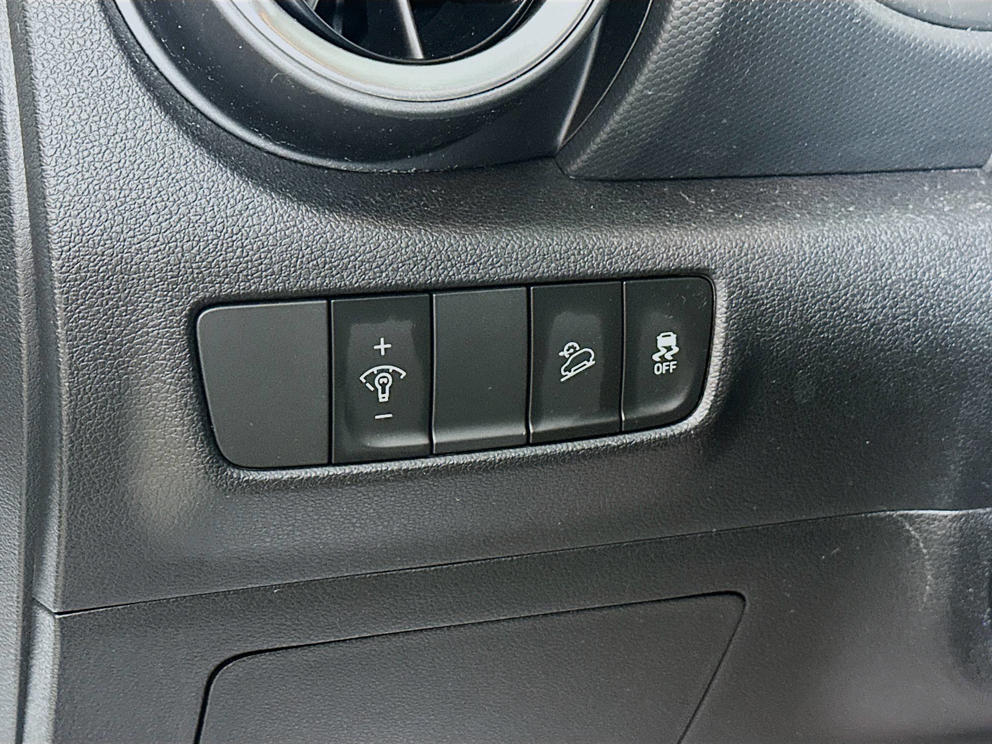 2023 Hyundai Kona SEL N Line photo 7