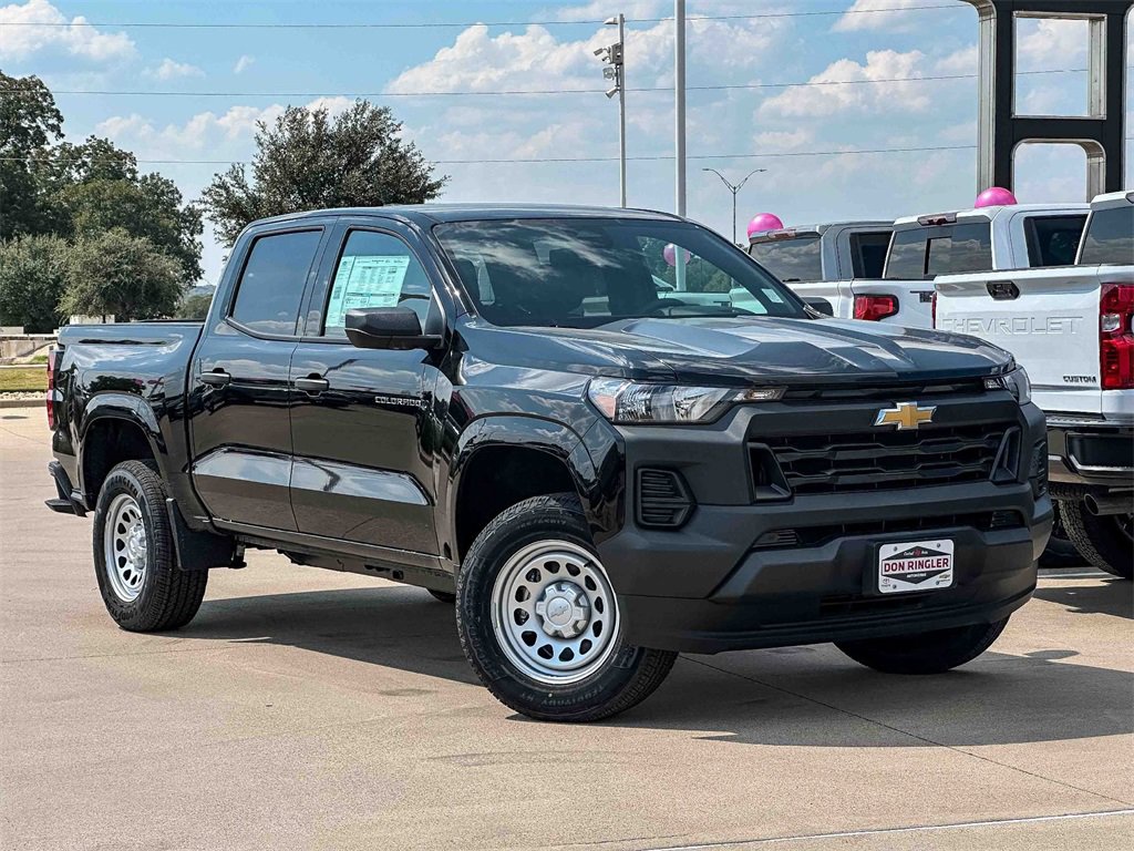 2026 Chevrolet Colorado Work Truck photo 2