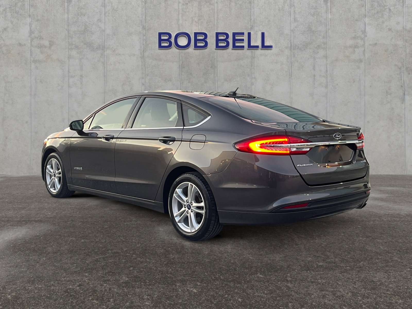 2018 Ford Fusion Hybrid S photo 2