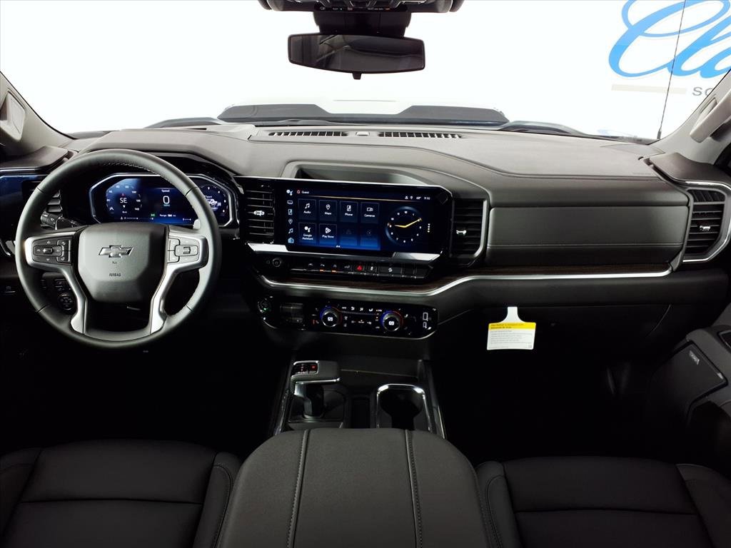 2026 Chevrolet Silverado 1500 LT Trail Boss photo 2