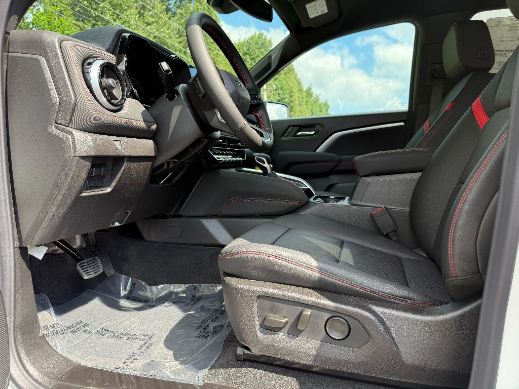 2026 Chevrolet Colorado Z71 photo 18