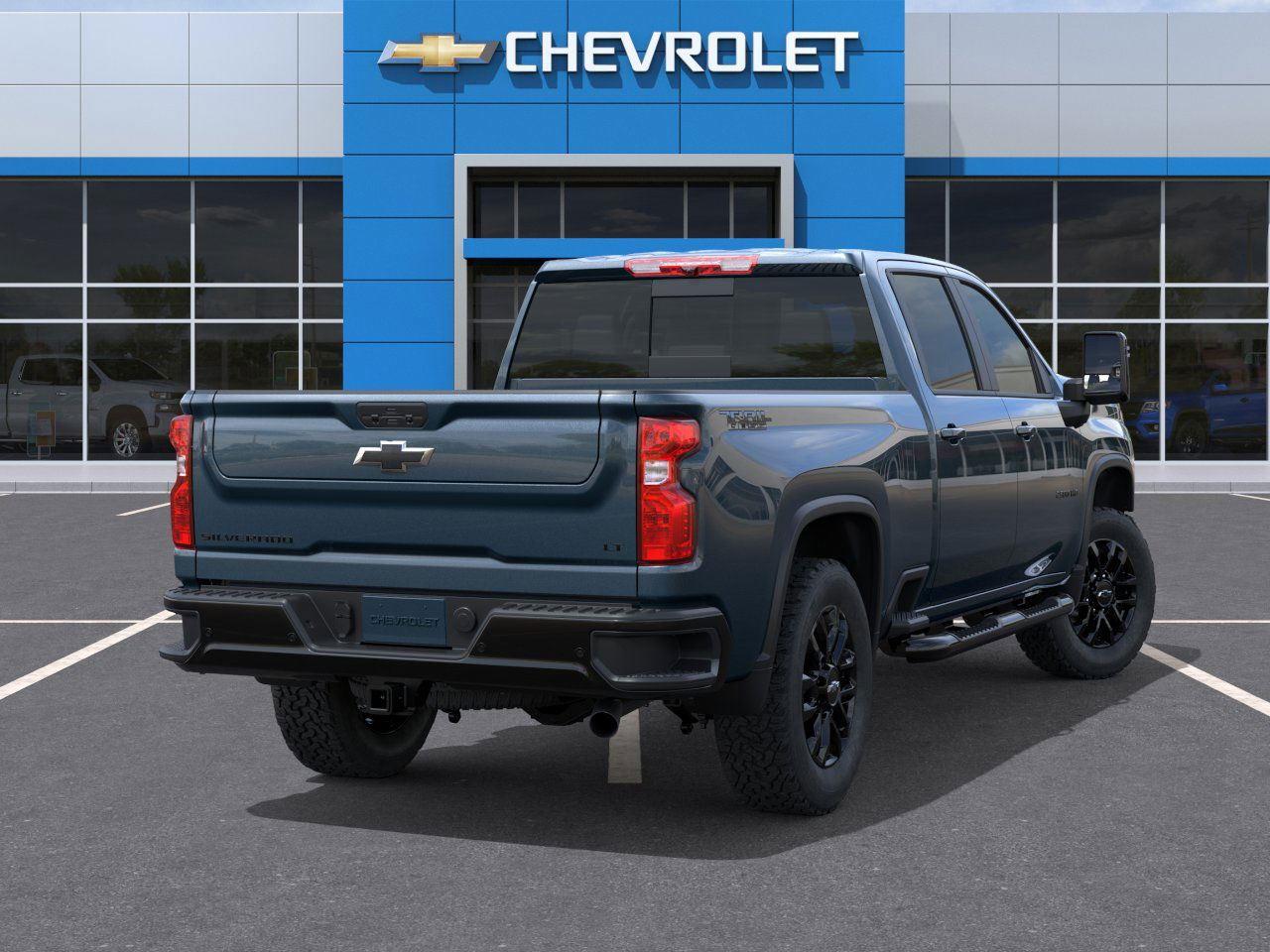 2026 Chevrolet Silverado 2500HD LT photo 4