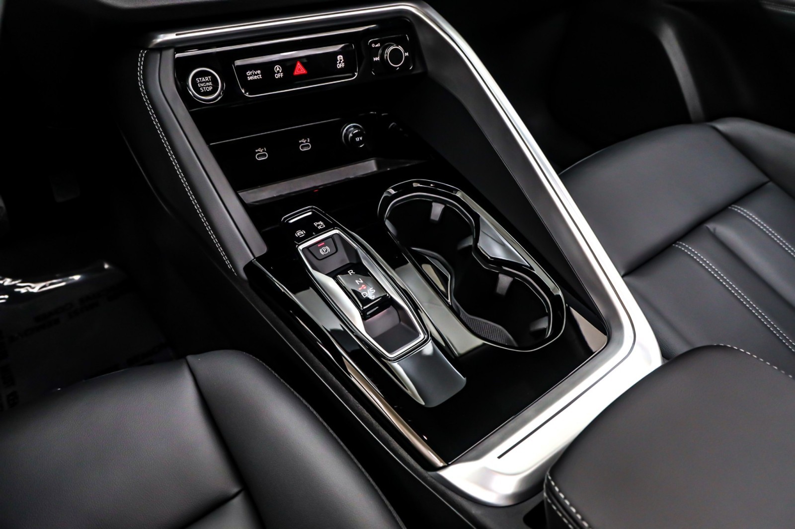 2025 Audi Q5 Premium Plus TFSI photo 4