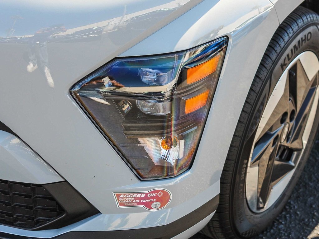 2024 Hyundai Kona Electric SE photo 4