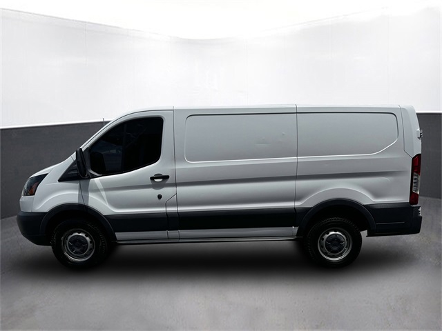 Used 2018 Ford Transit Van Base with VIN 1FTYR1ZM1JKA01135 for sale in Kansas City