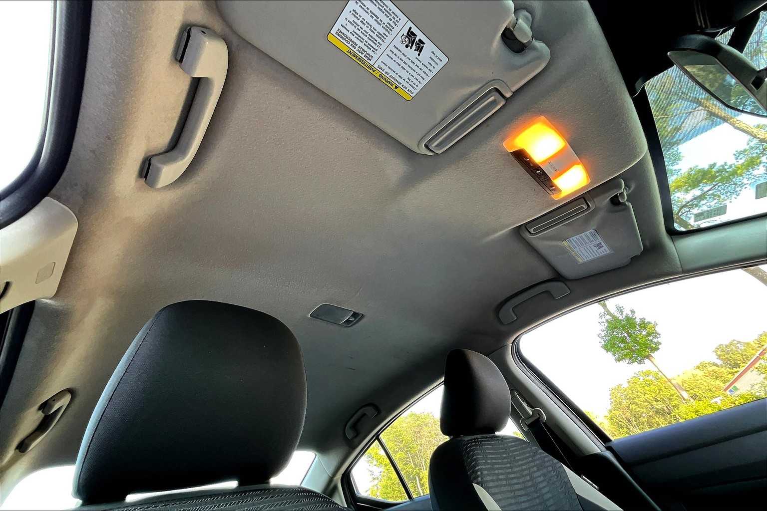 2021 Nissan Versa SV photo 13