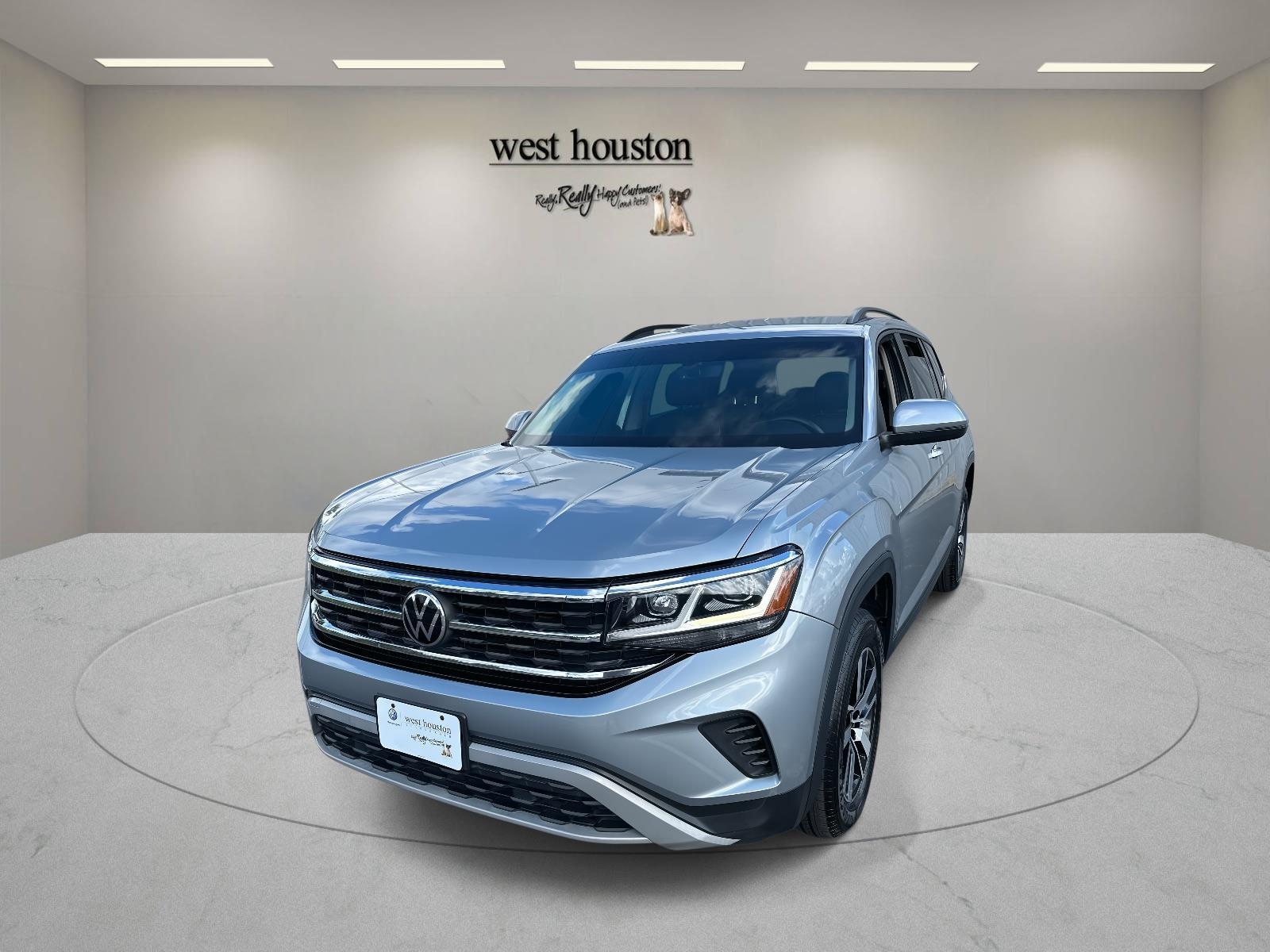 2022 Volkswagen Atlas SE's photo