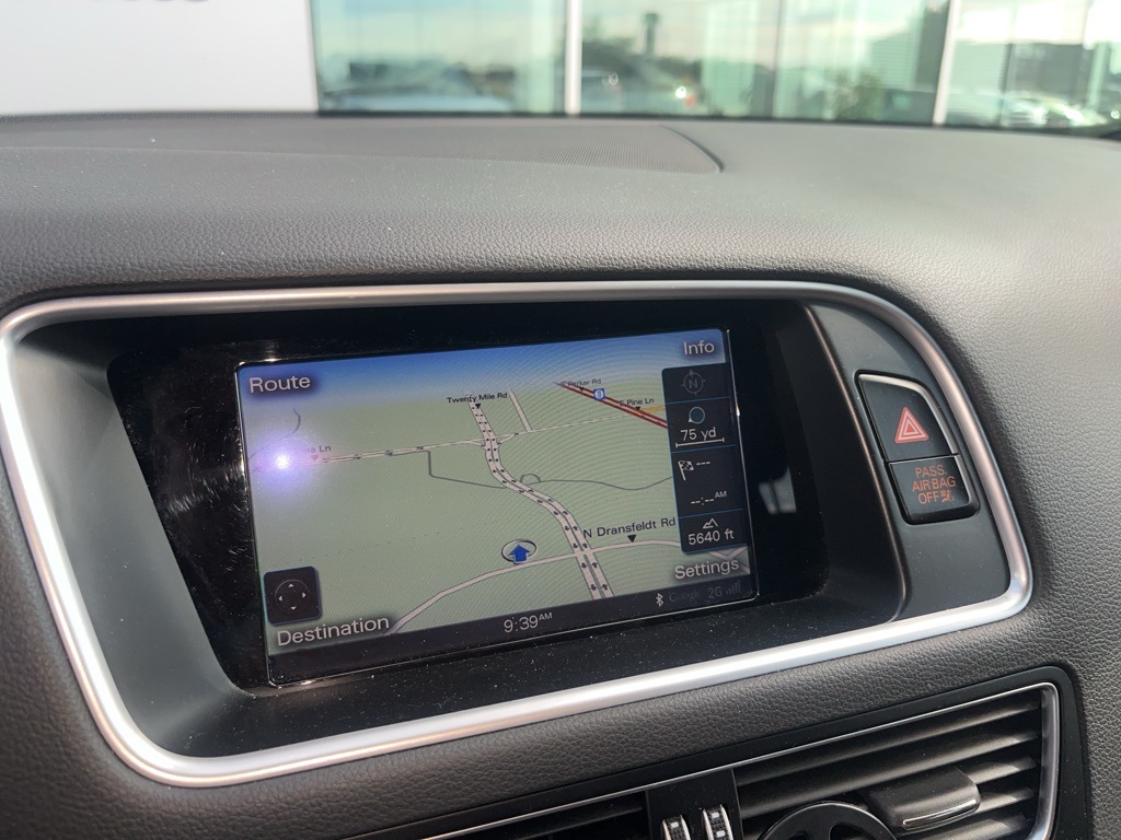 2016 Audi Q5 2.0T Premium Plus photo 2
