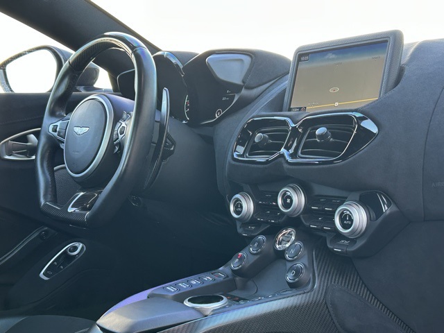 2019 Aston Martin Vantage AM6 photo 21