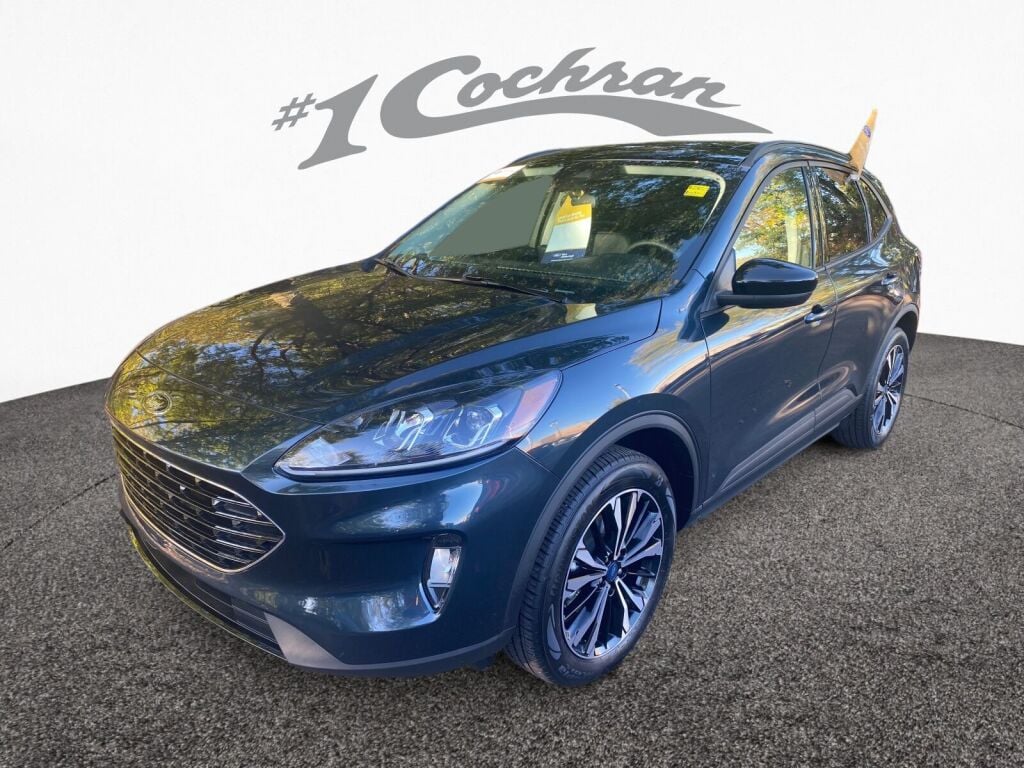 2022 Ford Escape SEL photo 3