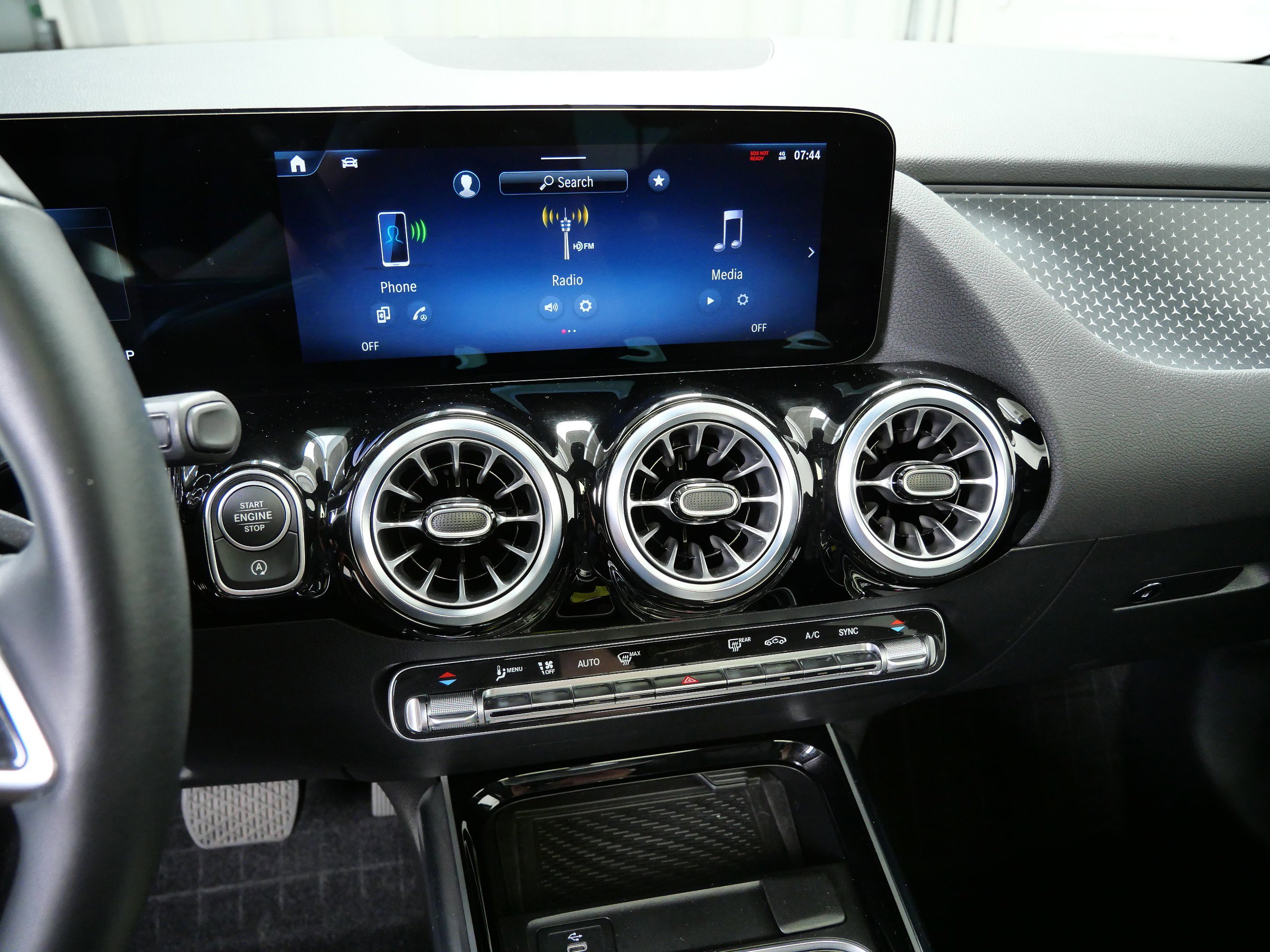 2025 Mercedes Benz GLA 250 4MATIC photo 19