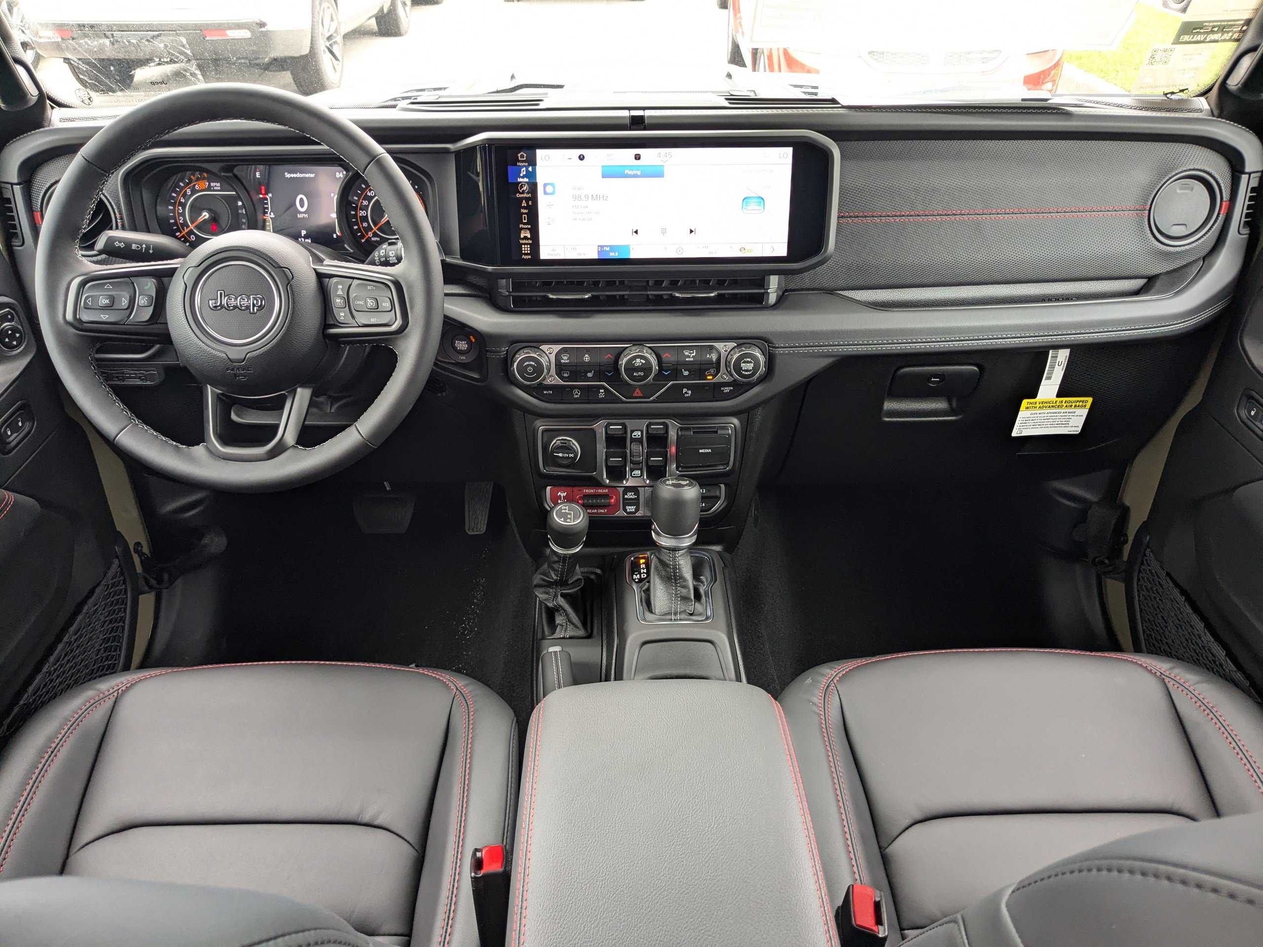 2025 Jeep Wrangler Rubicon photo 14