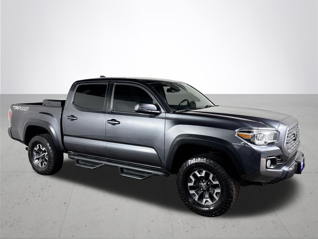 2021 Toyota Tacoma TRD Sport photo 4