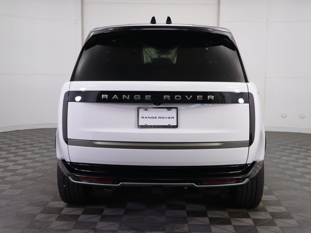 2025 Land Rover Range Rover SE photo 3
