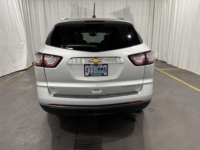 2016 Chevrolet Traverse 2LT photo 4