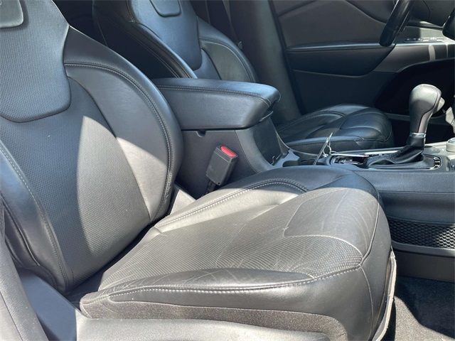 2020 Jeep Cherokee Limited photo 15