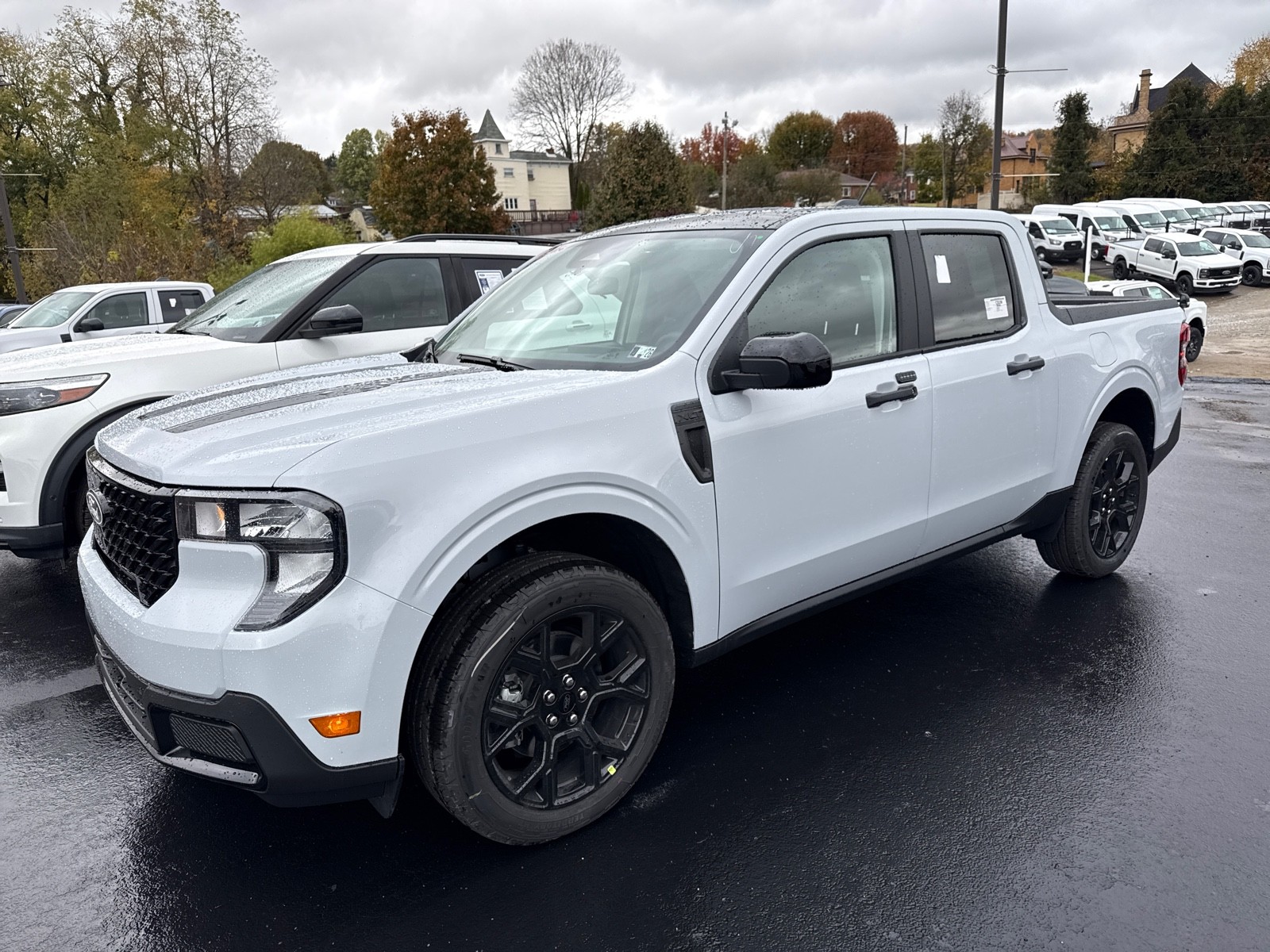 2025 Ford Maverick XLT's photo