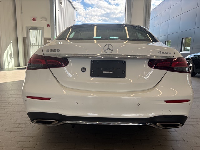 2022 Mercedes Benz E 350 4MATIC photo 3