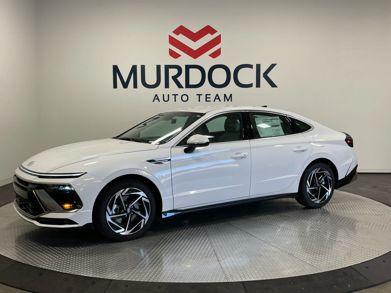 2026 Hyundai Sonata SEL Sport photo 2