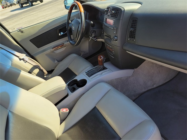2004 Cadillac CTS Base photo 17
