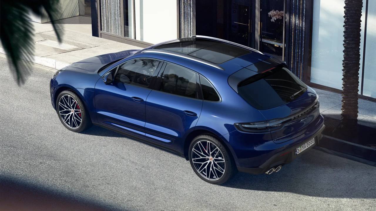 2025 Porsche Macan S photo 4