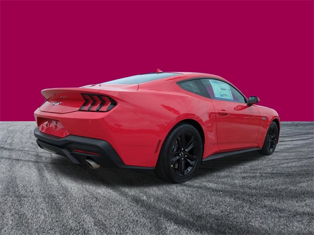 2025 Ford Mustang GT photo 3