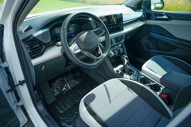 2025 Volkswagen Taos S photo 7